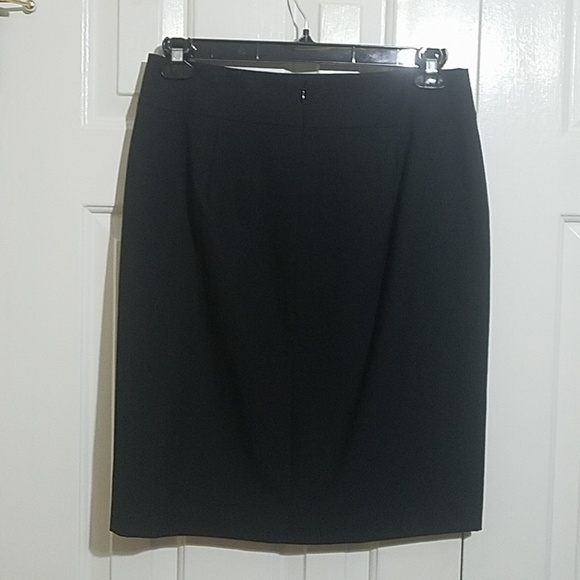 Banana Republic Wool Blend Pencil Skirt NWT Size 10 Black Lined Office Classic - Picture 3 of 6